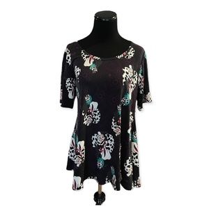 M LuLaRoe Disney Perfect Tee NEW Fabulous Cruella Deville Medium 10-14